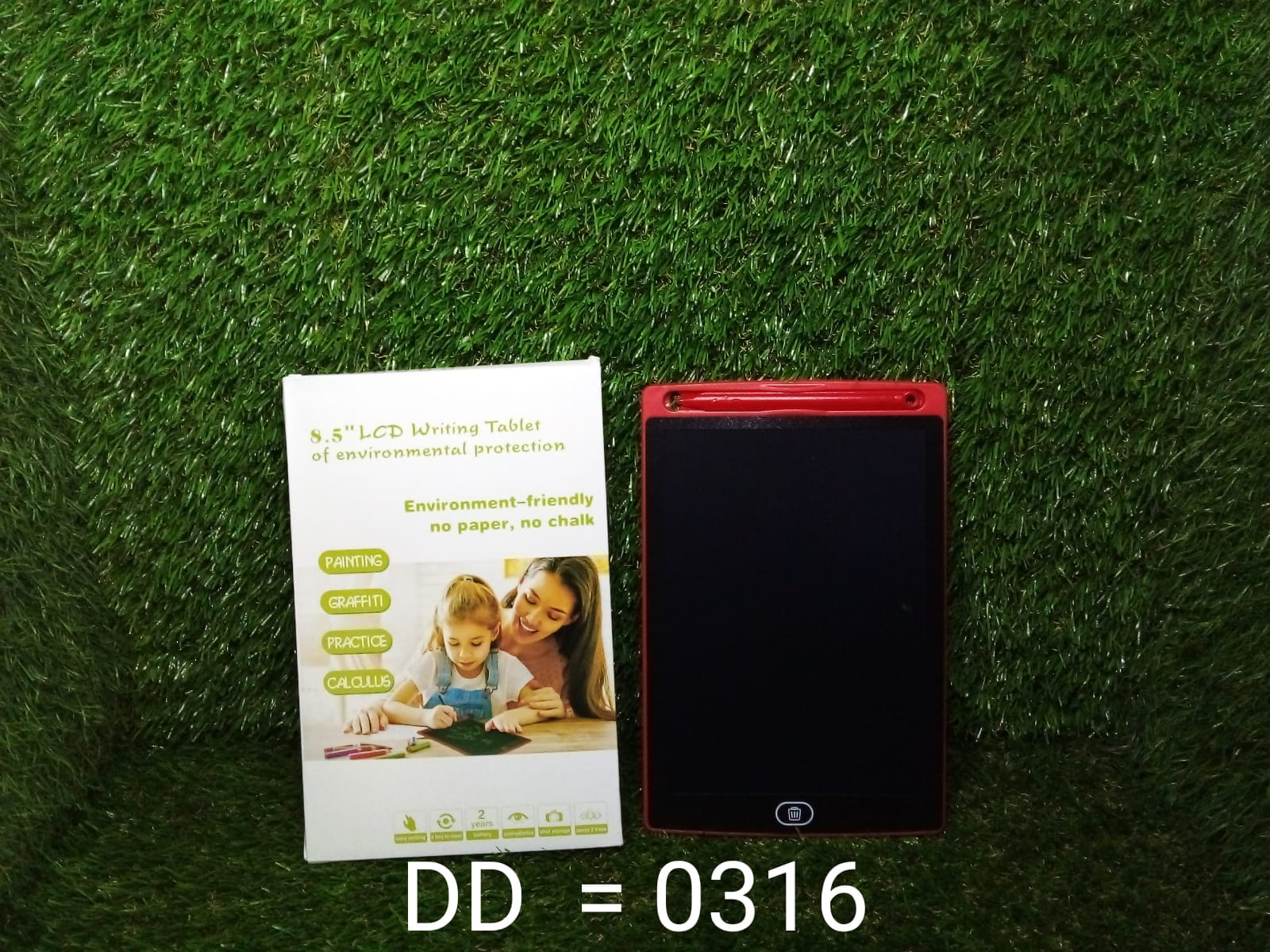 Compact LCD writing tablet with replaceable battery Compact LCD writing tablet with replaceable battery